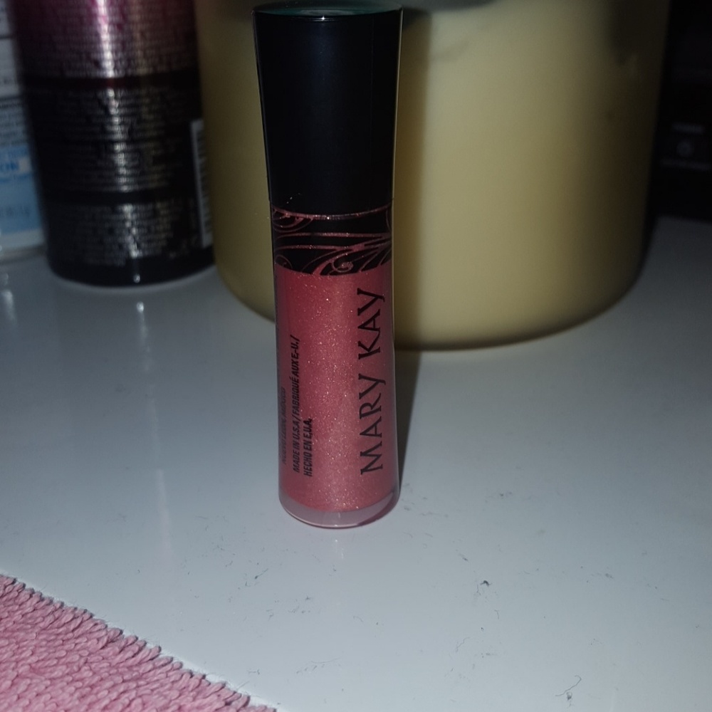 Mary kay lipgloss